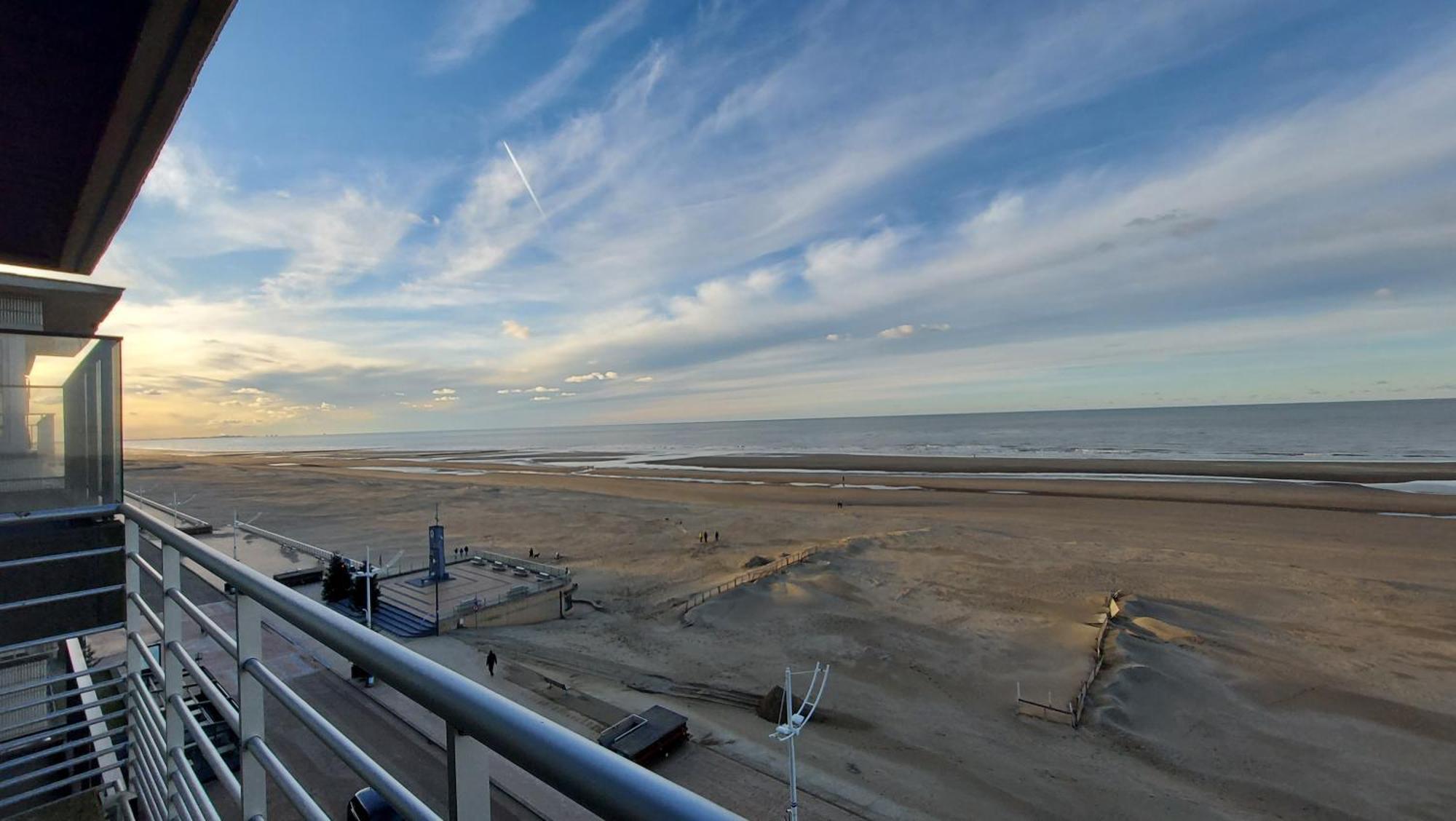 Zeedijk Koksijde Exterior foto