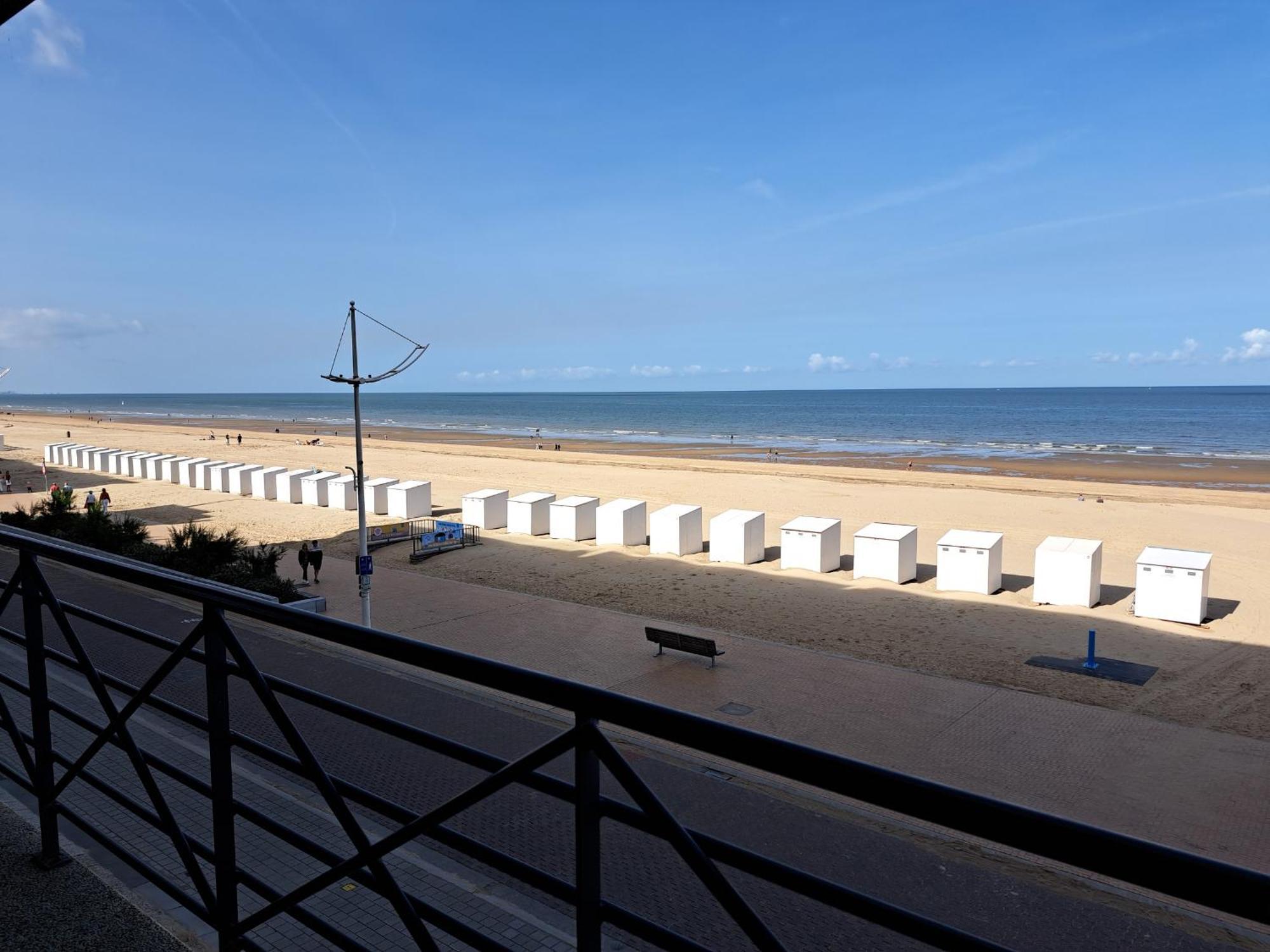 Zeedijk Koksijde Exterior foto